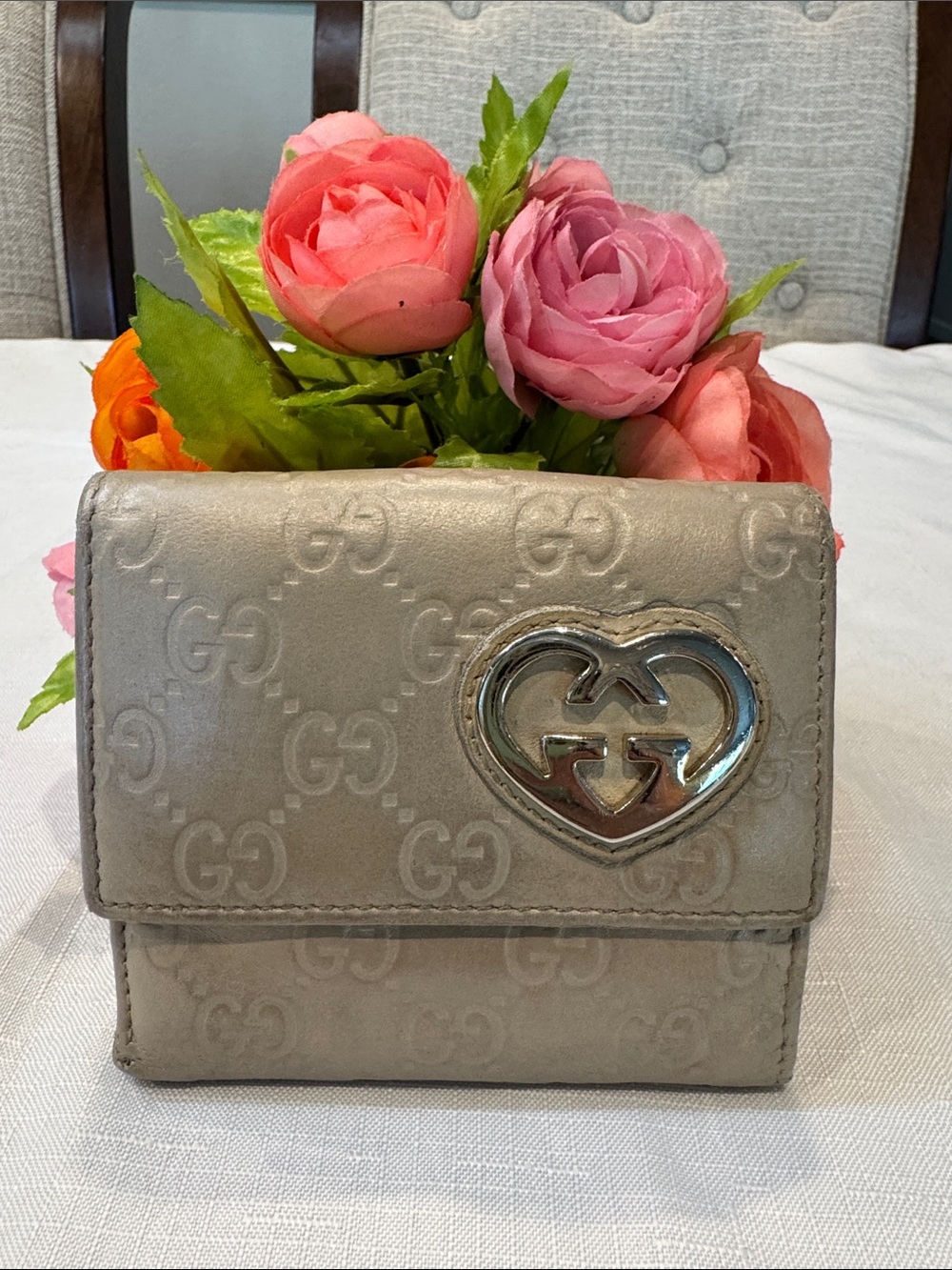 Authentic Gucci Guccisima Heart Logo Compact Wallet